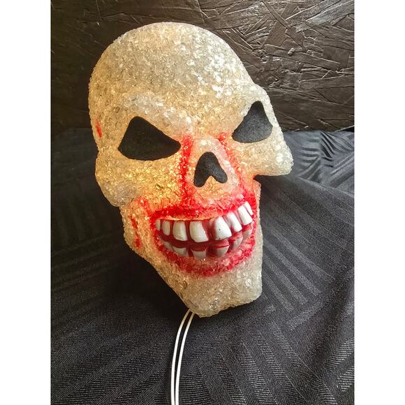 Lighted Shimmer Skull Halloween - Picture 1 of 4
